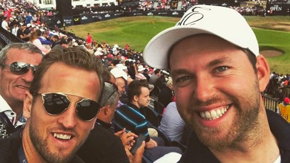 Watch: Kane jeered at Open in Scotland